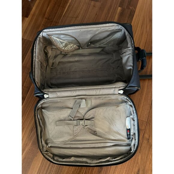 DESLEY Expandable Carry-On Suitcase 2 Wheeled Luggage  22" - Picture 12 of 16